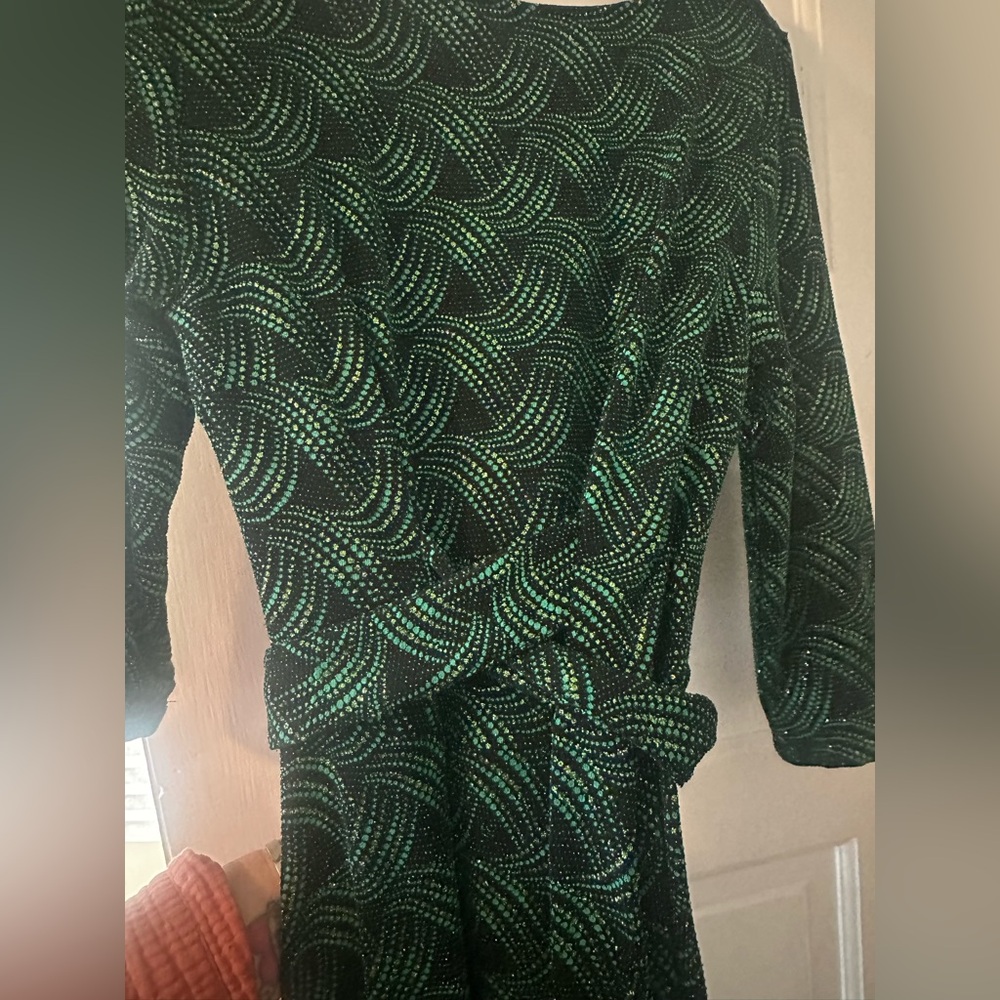 Elegant Green dress with sparkle by Tatyana